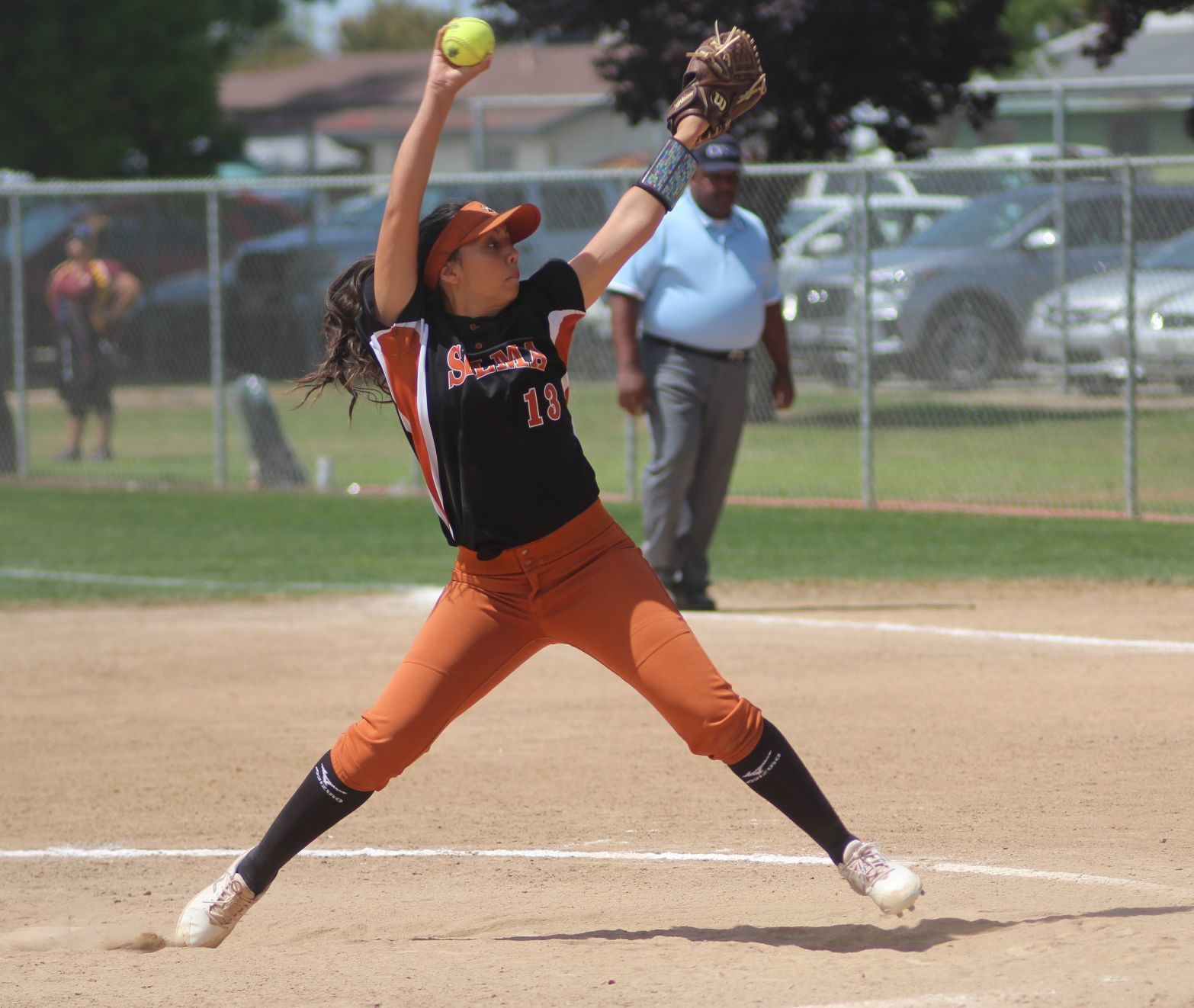 Selma wins Tulare Classic championship